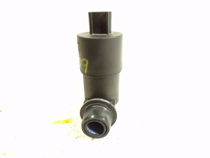 Recambio de bomba limpia para toyota yaris 1.3 16v cat referencia OEM IAM 853300F020 853300F020 