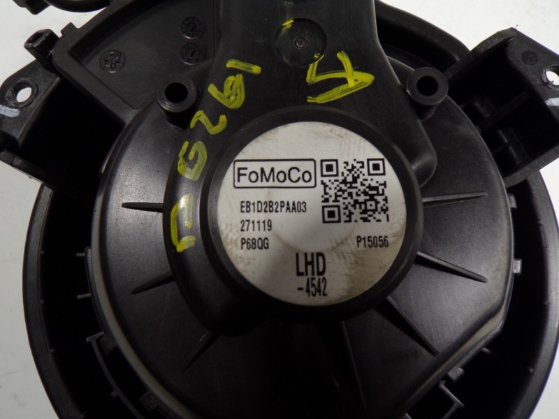 Recambio de motor calefaccion para ford focus 1.0 ecoboost cat referencia OEM IAM 2528635 EB1D2B2PAA03 