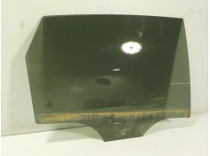 Recambio de cristal puerta trasero derecho para volkswagen polo 1.6 tdi dpf referencia OEM IAM 2G4845206B  