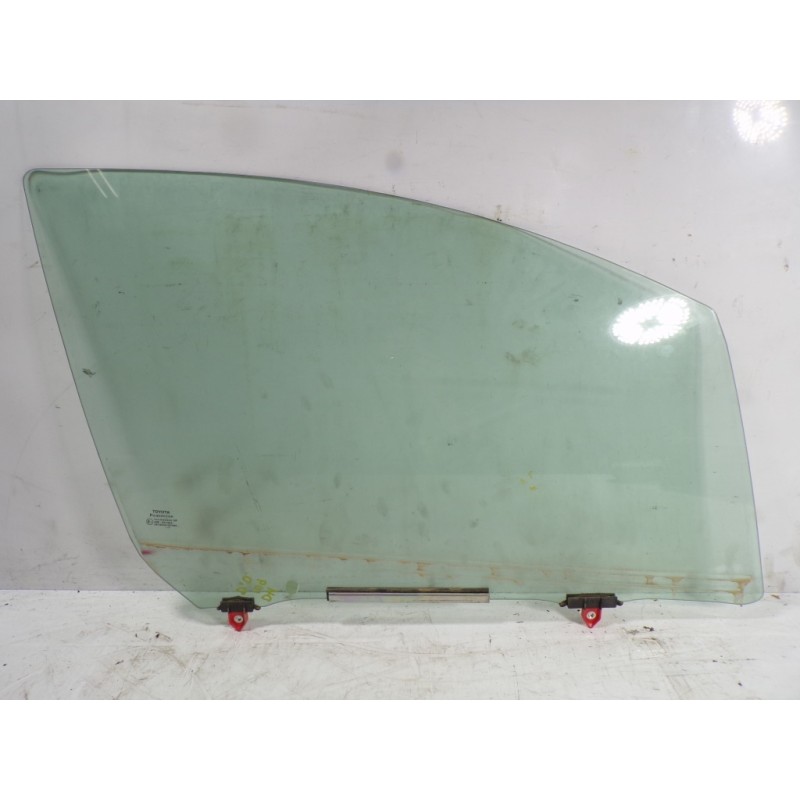 Recambio de cristal puerta delantero derecho para toyota yaris 1.3 16v cat referencia OEM IAM 681100D191  