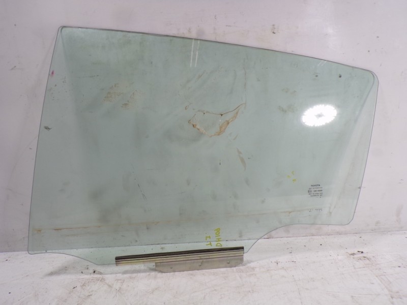 Recambio de cristal puerta trasero izquierdo para toyota yaris 1.3 16v cat referencia OEM IAM 681400D200  