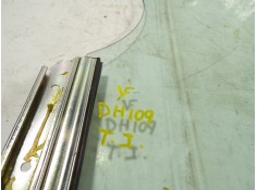 Recambio de cristal puerta trasero izquierdo para toyota yaris 1.3 16v cat referencia OEM IAM 681400D200   2