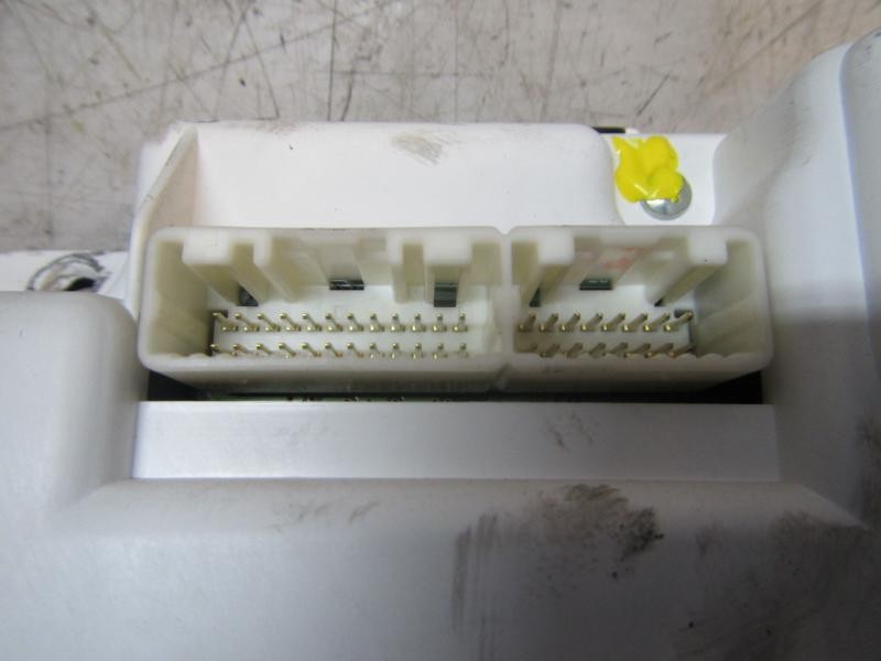 Recambio de cuadro instrumentos para lexus rx 3.3 v6 24v cat referencia OEM IAM 8380048540 8380048540 