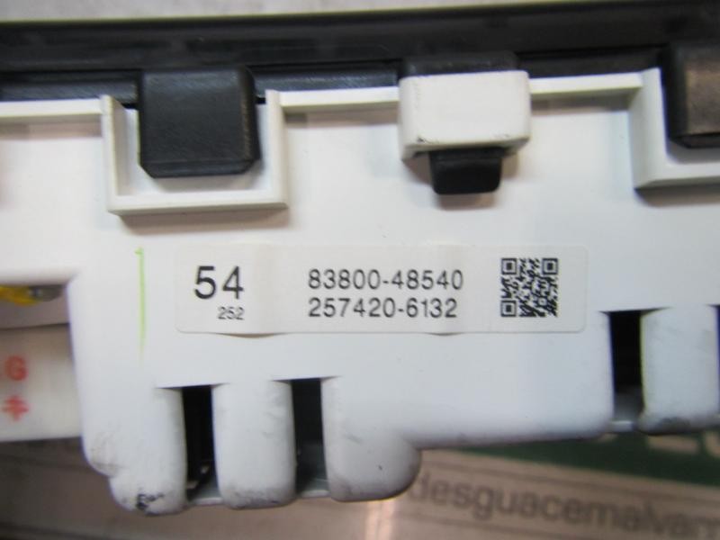 Recambio de cuadro instrumentos para lexus rx 3.3 v6 24v cat referencia OEM IAM 8380048540 8380048540 