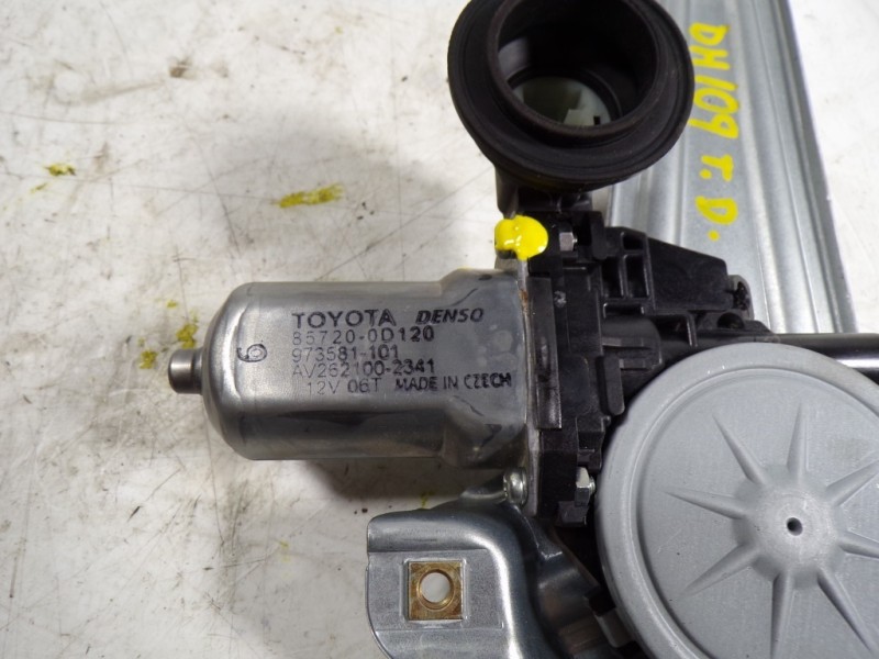 Recambio de elevalunas trasero derecho para toyota yaris 1.3 16v cat referencia OEM IAM 698300D220 857200D120 973581101