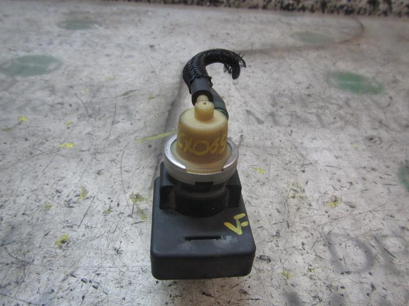 Recambio de valvula aire adicional para peugeot 308 active referencia OEM IAM 1922V6 V75853728002 