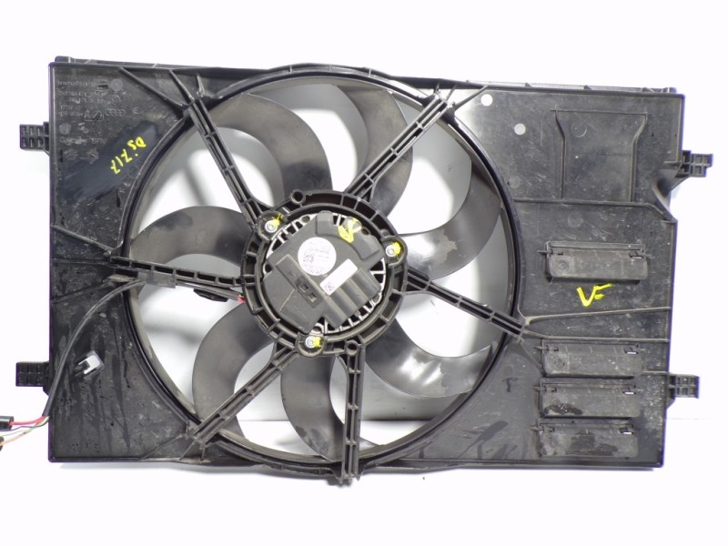 Recambio de electroventilador para volkswagen golf vii lim. 1.0 tsi referencia OEM IAM 5Q0121203CT 5Q0959455BE 