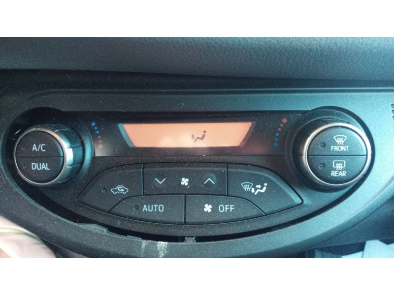 Recambio de mando climatizador para toyota yaris 1.3 16v cat referencia OEM IAM 559000D780C1 75F206 75F206