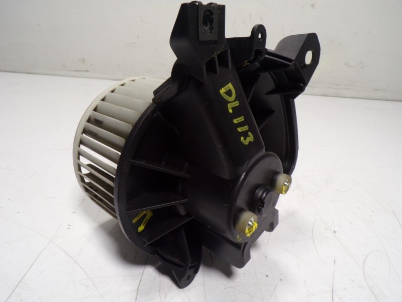 Recambio de motor calefaccion para fiat punto (199) easy referencia OEM IAM 77364956 164230100 