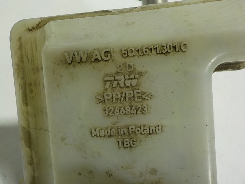 Recambio de bomba freno para volkswagen golf vii lim. (bq1) 1.0 tsi referencia OEM IAM 5Q1614019RREP 5Q1611301C 