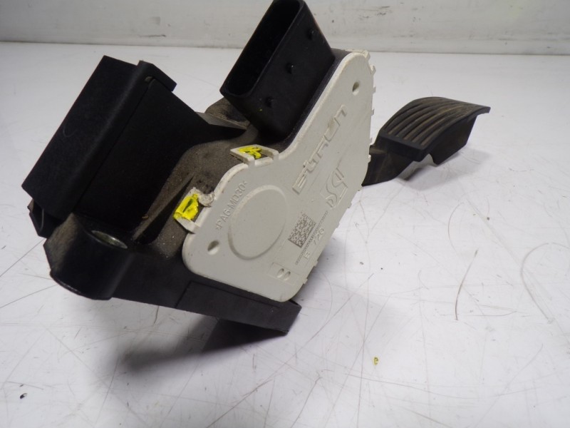 Recambio de potenciometro pedal para fiat punto (199) easy referencia OEM IAM 55702020  