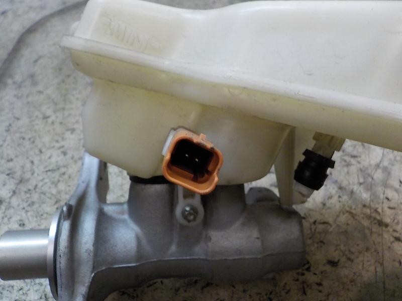 Recambio de bomba freno para peugeot 208 active referencia OEM IAM 4601R9  
