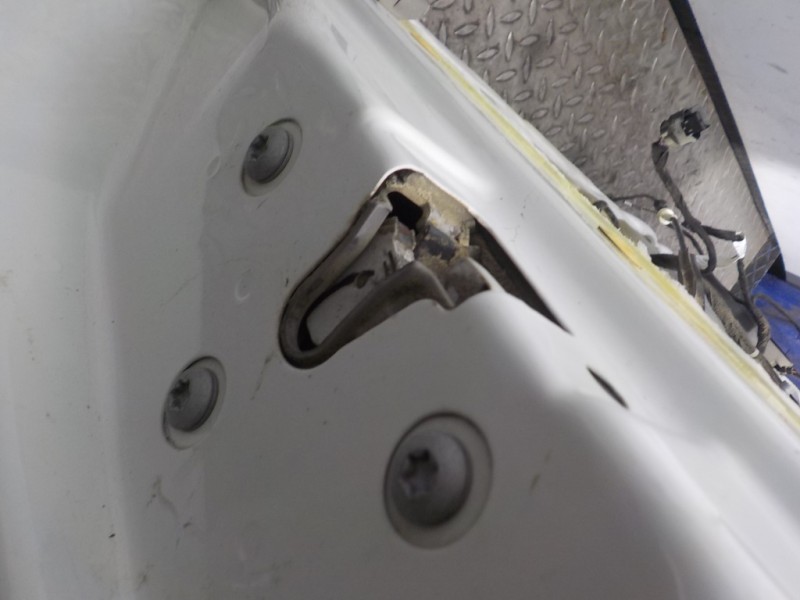 Recambio de puerta delantera derecha para fiat punto (199) easy referencia OEM IAM 51846214  52065095