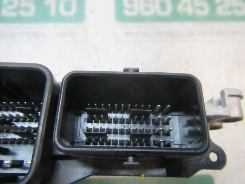 Recambio de centralita motor uce para peugeot partner kombi active referencia OEM IAM   