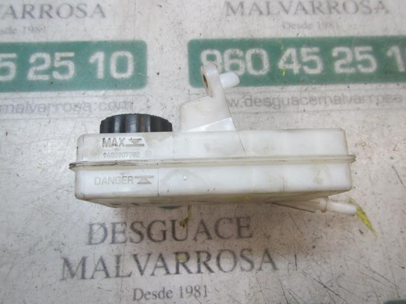 Recambio de deposito servo para peugeot partner kombi active referencia OEM IAM   