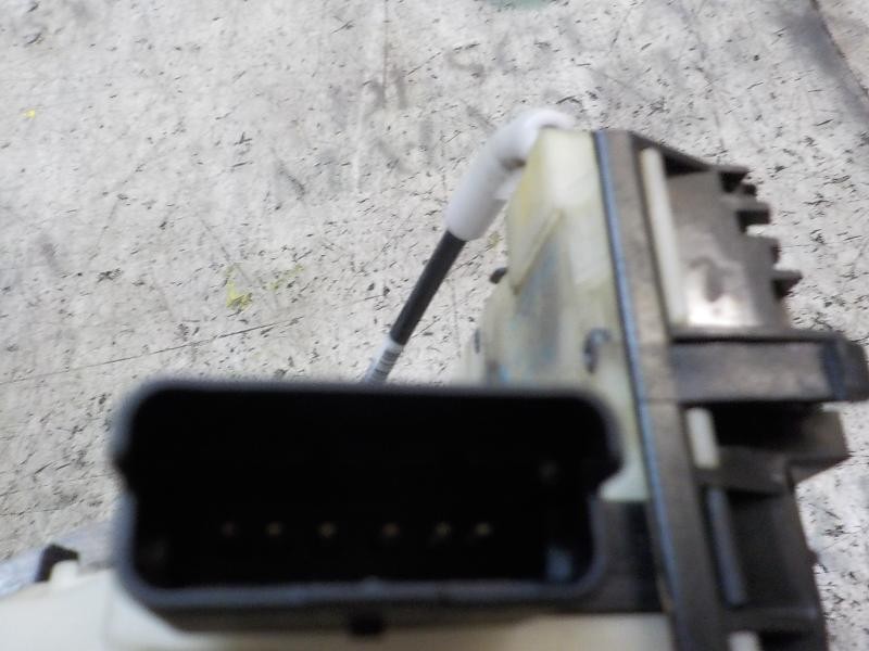 Recambio de cerradura puerta delantera izquierda para peugeot 208 active referencia OEM IAM 9688080880  