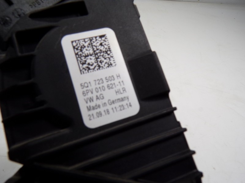 Recambio de potenciometro pedal para volkswagen golf vii lim. 1.0 tsi referencia OEM IAM 5Q1723503H 5Q1723503H 6PV01062111