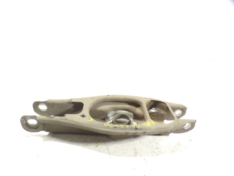 Recambio de brazo suspension inferior trasero izquierdo para bmw serie 3 berlina (e90) 2.0 turbodiesel cat referencia OEM IAM   