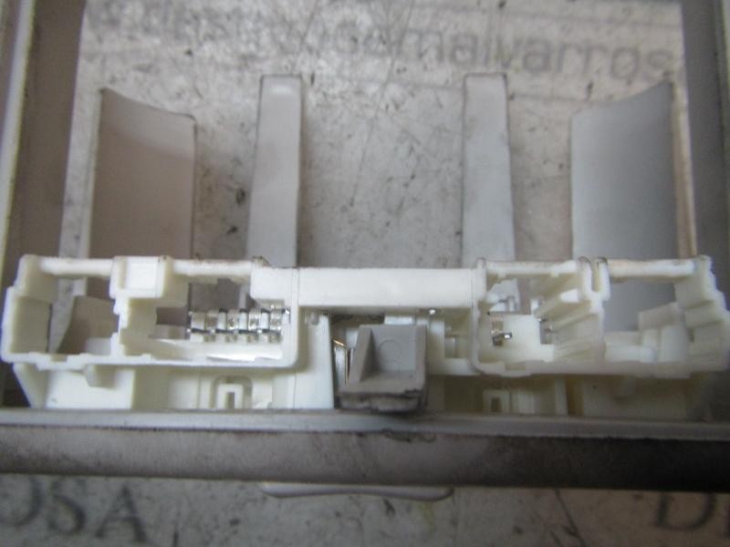 Recambio de piloto interior para peugeot partner kombi active referencia OEM IAM   