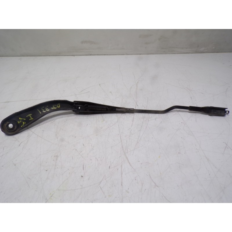 Recambio de brazo limpia delantero izquierdo para bmw serie 1 lim. (f20) 2.0 turbodiesel referencia OEM IAM 61619465042  
