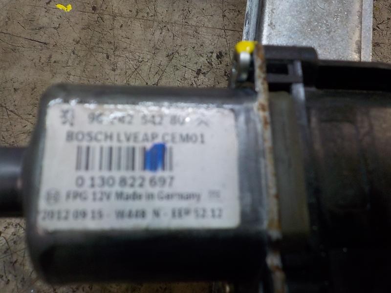 Recambio de elevalunas delantero izquierdo para peugeot 208 active referencia OEM IAM 9673153280 0130822697 0130822697