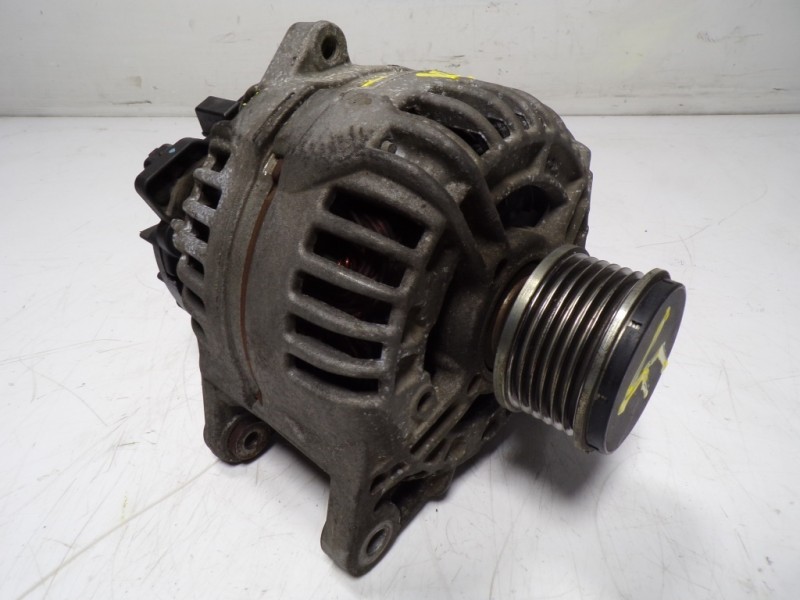 Recambio de alternador para nissan qashqai (j10) 1.5 dci turbodiesel cat referencia OEM IAM 2310000Q2J 0124525140 