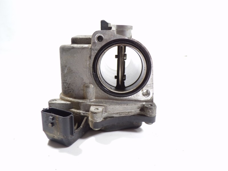 Recambio de caja mariposa para dacia sandero stepway referencia OEM IAM 8200614985 8200612985 