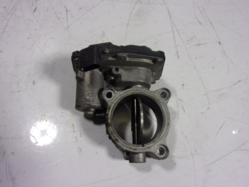 Recambio de caja mariposa para bmw serie 1 lim. (f20) 2.0 turbodiesel referencia OEM IAM 13547810752 1354781075203 