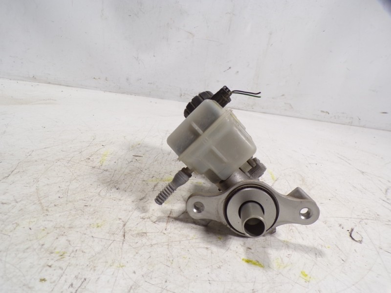 Recambio de bomba freno para renault clio iv 1.5 dci diesel fap referencia OEM IAM   