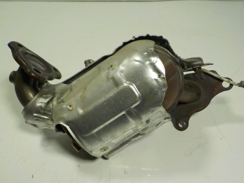 Recambio de catalizador para renault captur 1.2 tce energy referencia OEM IAM  208A05276R H8201375291