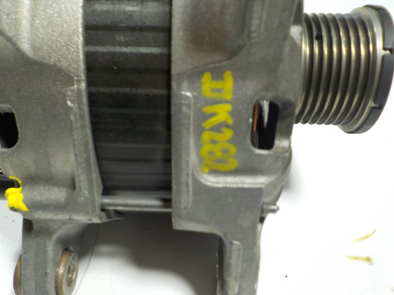 Recambio de alternador para renault captur 1.2 tce energy referencia OEM IAM 231006677R 231006677R TG12S272