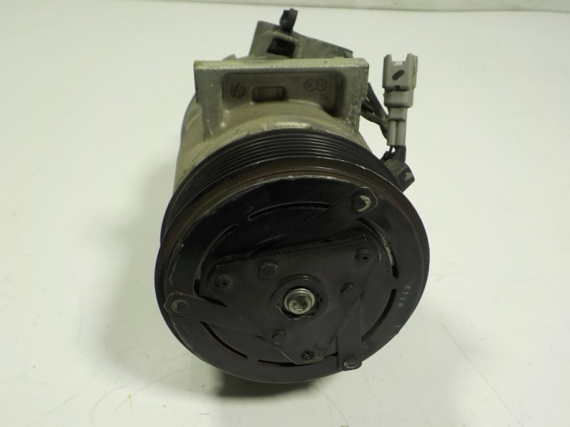 Recambio de compresor aire acondicionado para renault captur 1.2 tce energy referencia OEM IAM 926000734R  