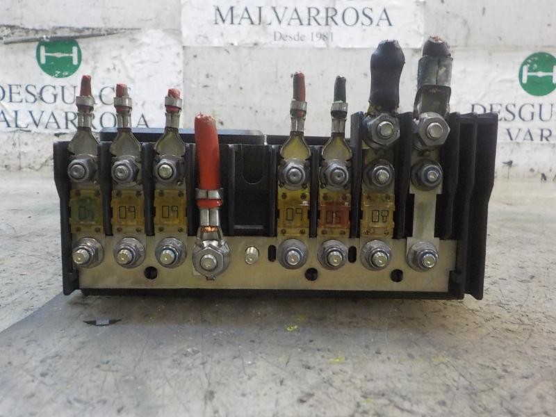 Recambio de caja reles / fusibles para volkswagen passat berlina (3c2) highline referencia OEM IAM 3C0937125A  