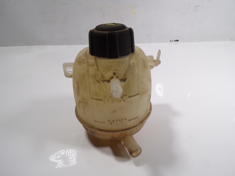 Recambio de deposito expansion para dacia sandero stepway referencia OEM IAM 7701470460  