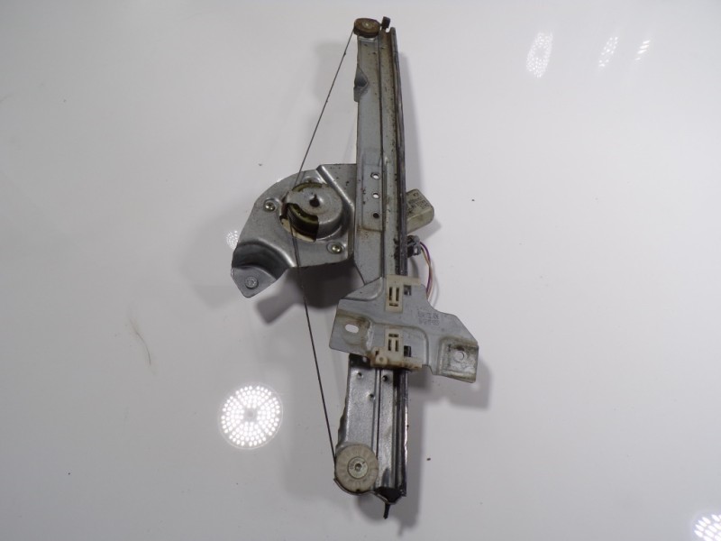 Recambio de elevalunas delantero izquierdo para dacia sandero stepway referencia OEM IAM 8200733829 128000841 128000841