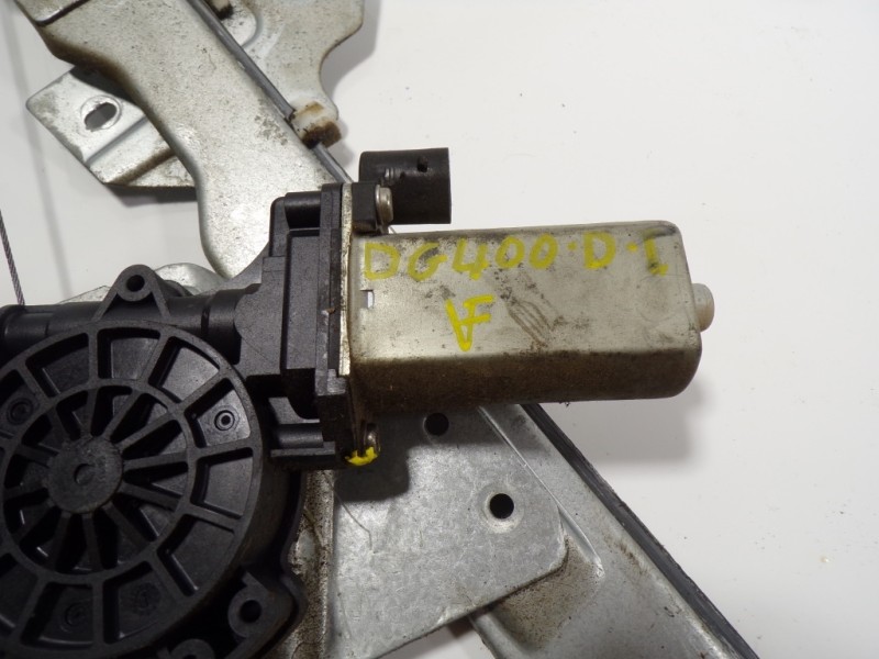 Recambio de elevalunas delantero izquierdo para dacia sandero stepway referencia OEM IAM 8200733829 128000841 128000841