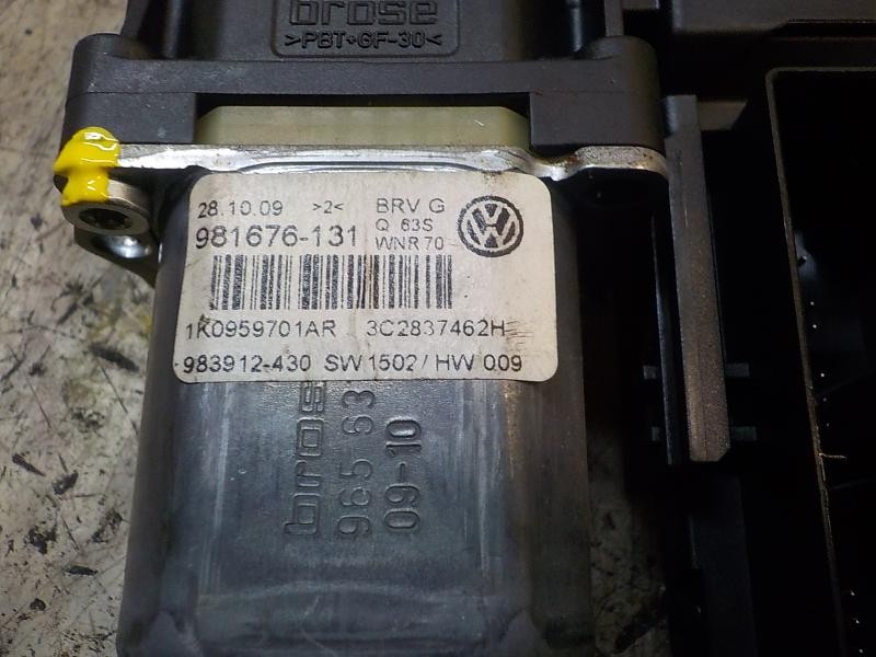 Recambio de motor elevalunas delantero izquierdo para volkswagen passat berlina (3c2) highline referencia OEM IAM 3AA998702Z0G  