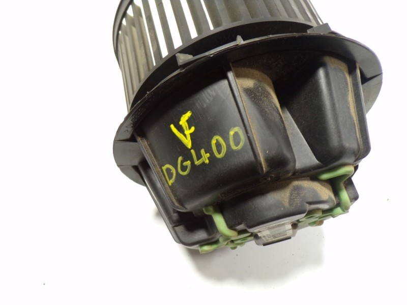 Recambio de motor calefaccion para dacia sandero stepway referencia OEM IAM 6001547487  