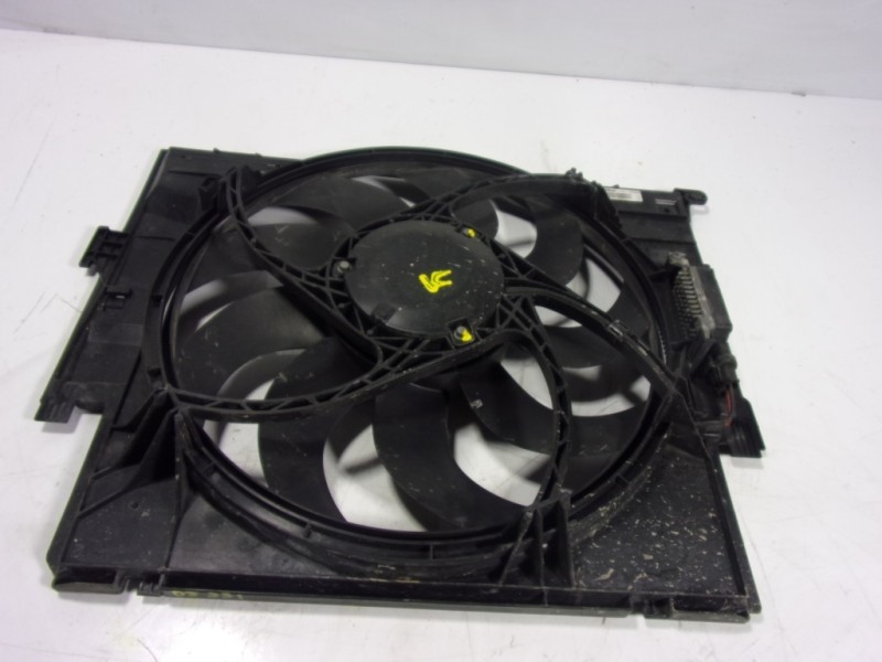 Recambio de electroventilador para bmw serie 1 lim. (f20) 2.0 turbodiesel referencia OEM IAM 17427640508 760841004 