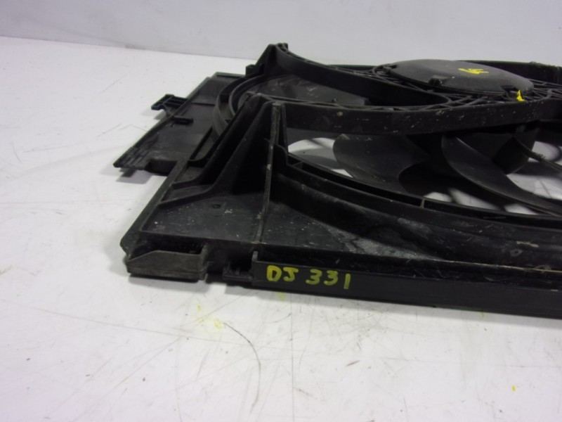 Recambio de electroventilador para bmw serie 1 lim. (f20) 2.0 turbodiesel referencia OEM IAM 17427640508 760841004 