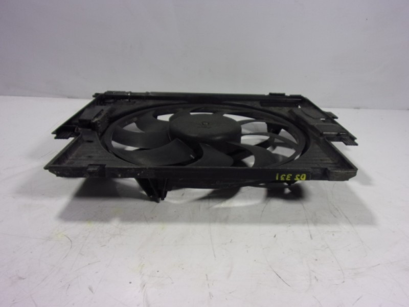 Recambio de electroventilador para bmw serie 1 lim. (f20) 2.0 turbodiesel referencia OEM IAM 17427640508 760841004 