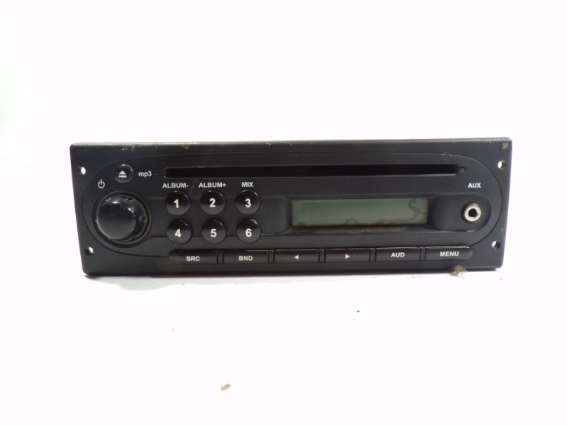 Recambio de sistema audio / radio cd para dacia sandero stepway referencia OEM IAM 281112231R 281112231R 
