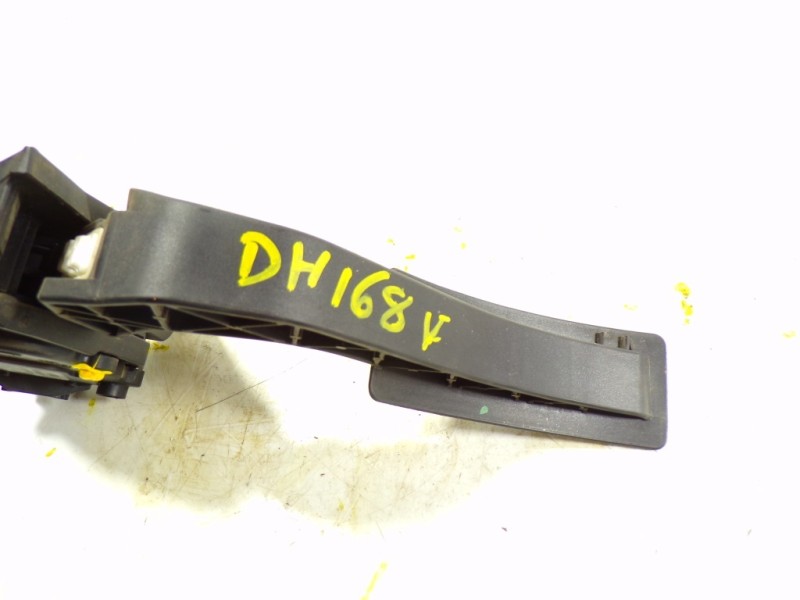 Recambio de potenciometro pedal para renault clio iv 1.5 dci diesel fap referencia OEM IAM  180029347R 