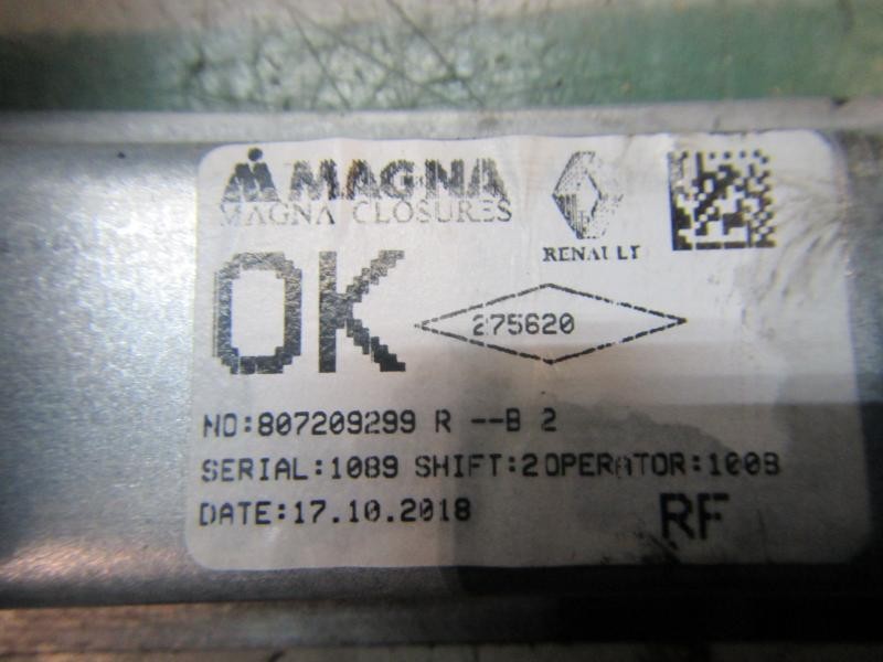 Recambio de elevalunas delantero derecho para dacia sandero essential referencia OEM IAM 807209299R 807209299R 