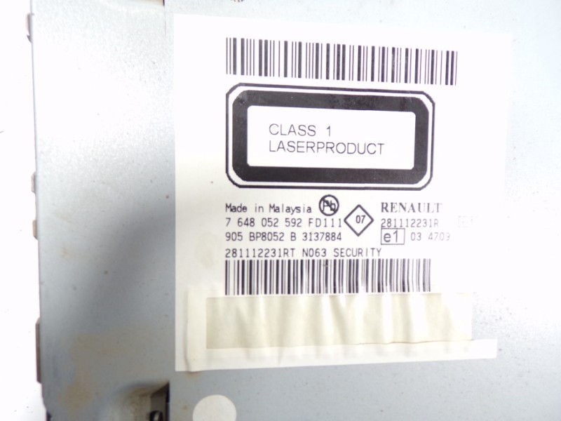 Recambio de sistema audio / radio cd para dacia sandero stepway referencia OEM IAM 281112231R 281112231R 