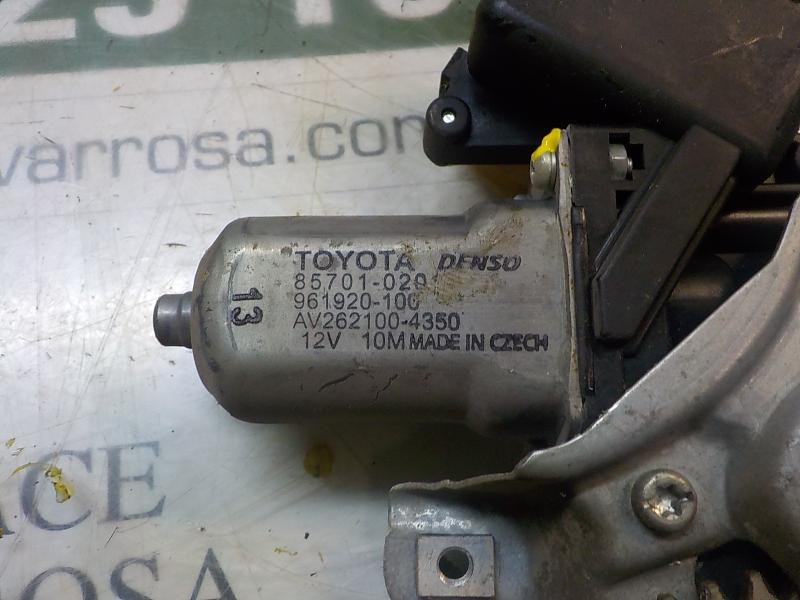 Recambio de elevalunas trasero izquierdo para toyota auris 1.4 turbodiesel cat referencia OEM IAM 6984002390  