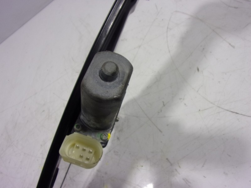 Recambio de elevalunas trasero izquierdo para bmw serie 1 lim. (f20) 2.0 turbodiesel referencia OEM IAM 51357281883 7242555 