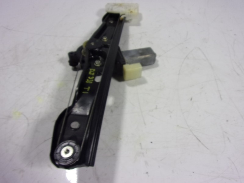 Recambio de elevalunas trasero izquierdo para bmw serie 1 lim. (f20) 2.0 turbodiesel referencia OEM IAM 51357281883 7242555 