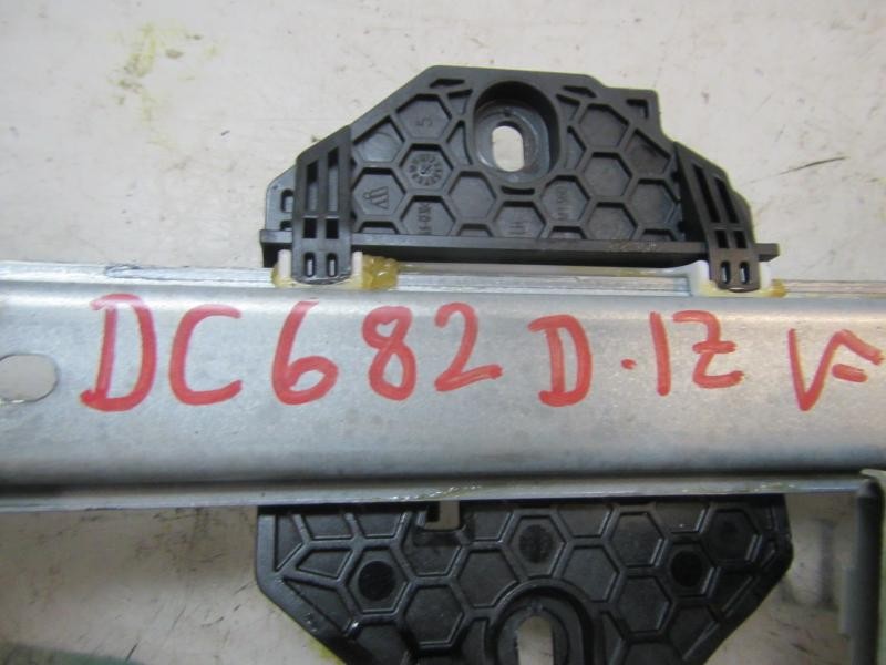 Recambio de elevalunas delantero izquierdo para dacia sandero essential referencia OEM IAM 807211440R 807211440R 