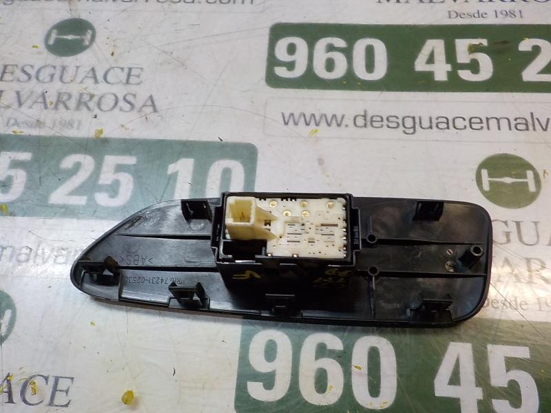 Recambio de mando elevalunas delantero derecho para toyota auris 1.4 turbodiesel cat referencia OEM IAM 8481002130  